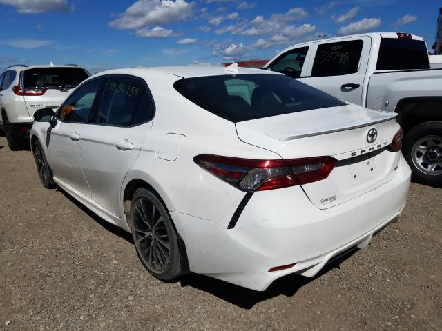 Photo 2 VIN: 4T1B11HK1JU002282 - TOYOTA CAMRY L 