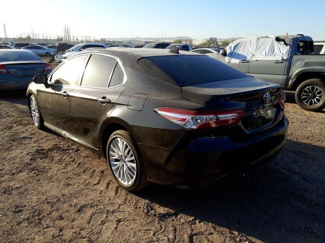 Photo 2 VIN: 4T1B11HK1JU006185 - TOYOTA CAMRY L 