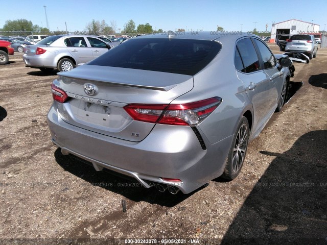 Photo 3 VIN: 4T1B11HK1JU007028 - TOYOTA CAMRY 