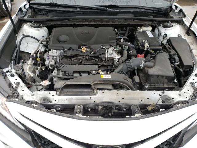 Photo 6 VIN: 4T1B11HK1JU031443 - TOYOTA CAMRY L 