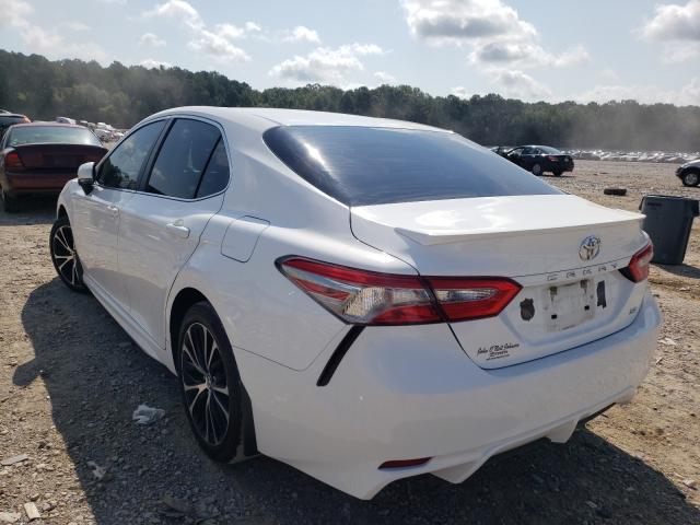 Photo 2 VIN: 4T1B11HK1JU037291 - TOYOTA CAMRY L 