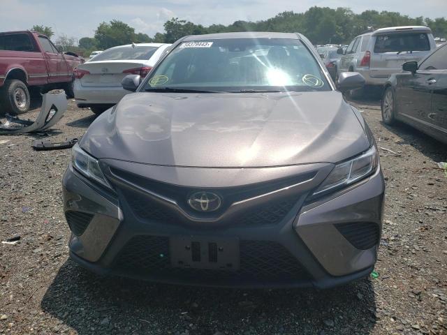 Photo 4 VIN: 4T1B11HK1JU041549 - TOYOTA CAMRY L 