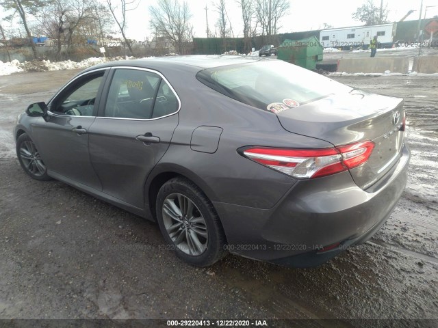 Photo 2 VIN: 4T1B11HK1JU071652 - TOYOTA CAMRY 