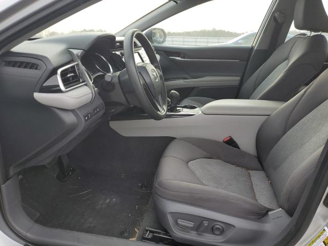 Photo 6 VIN: 4T1B11HK1JU082960 - TOYOTA CAMRY L 