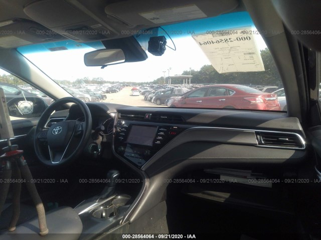 Photo 4 VIN: 4T1B11HK1JU095238 - TOYOTA CAMRY 