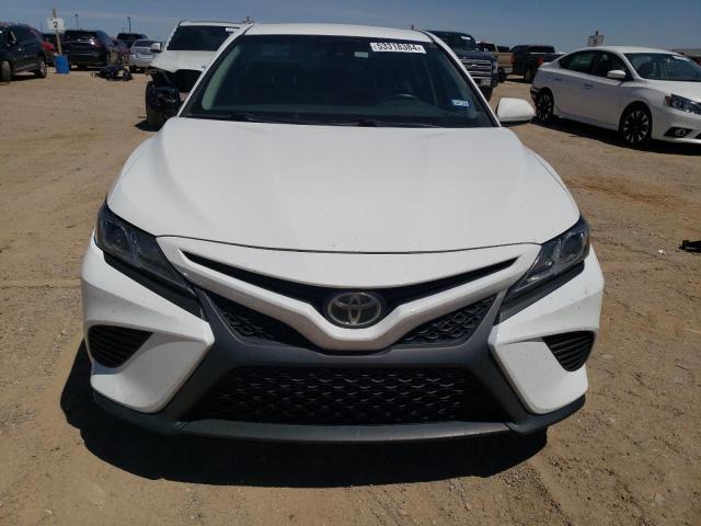 Photo 4 VIN: 4T1B11HK1JU099323 - TOYOTA CAMRY 