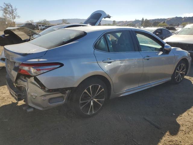 Photo 2 VIN: 4T1B11HK1JU109025 - TOYOTA CAMRY L 