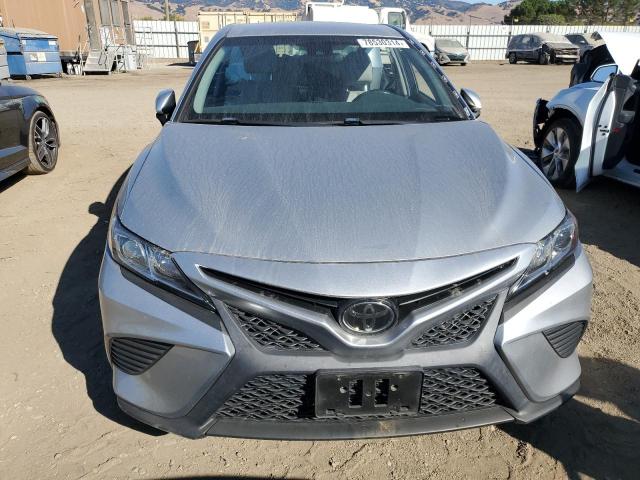 Photo 4 VIN: 4T1B11HK1JU109025 - TOYOTA CAMRY L 