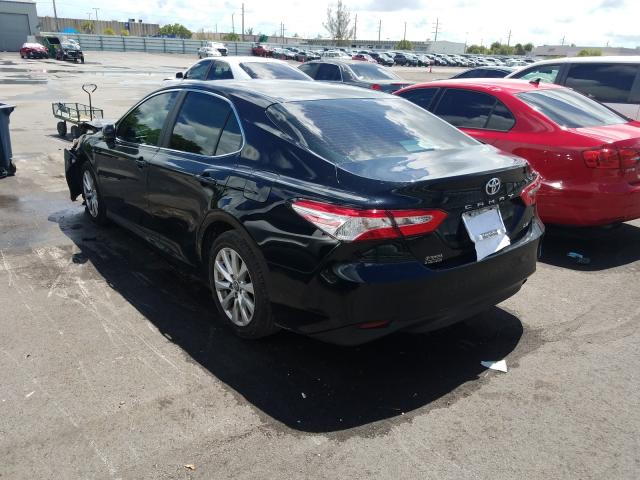 Photo 2 VIN: 4T1B11HK1JU110031 - TOYOTA CAMRY L 