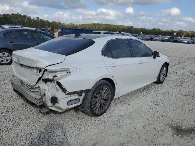 Photo 2 VIN: 4T1B11HK1JU110269 - TOYOTA CAMRY L 