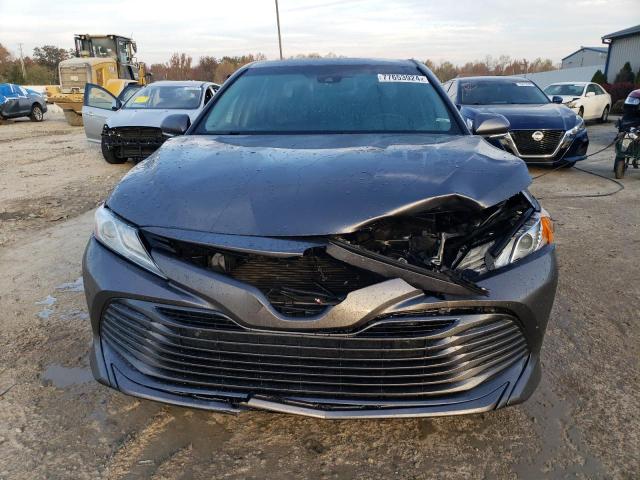 Photo 4 VIN: 4T1B11HK1JU114371 - TOYOTA CAMRY L 