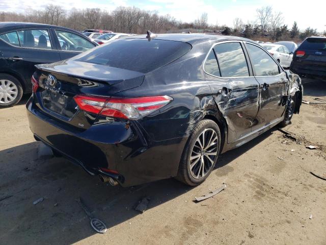 Photo 2 VIN: 4T1B11HK1JU120803 - TOYOTA CAMRY L 