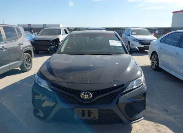 Photo 5 VIN: 4T1B11HK1JU122163 - TOYOTA CAMRY 