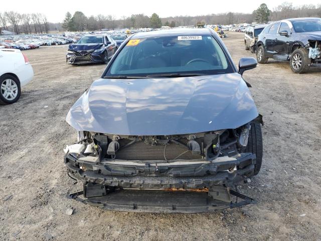 Photo 4 VIN: 4T1B11HK1JU136628 - TOYOTA CAMRY L 