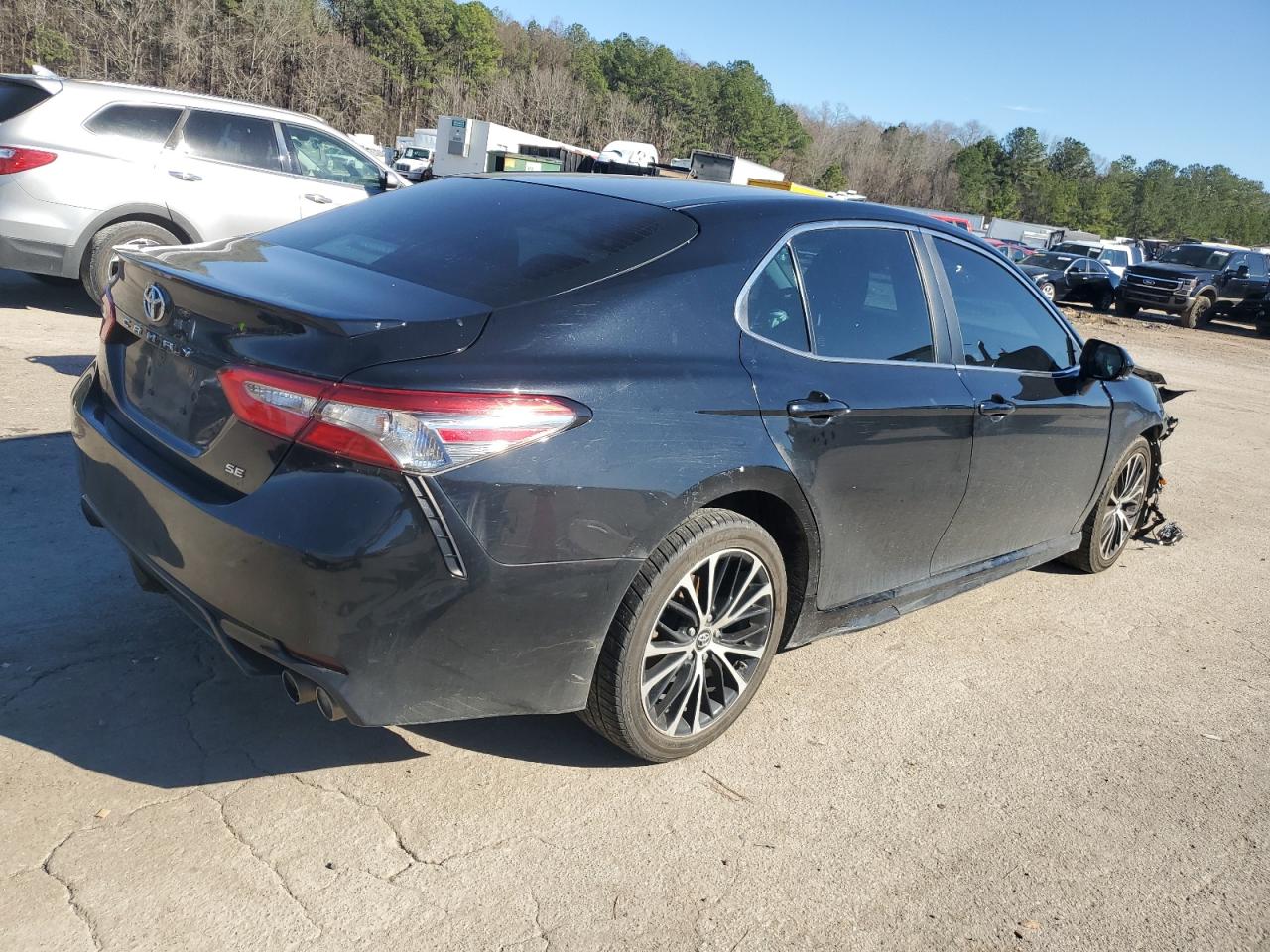 Photo 2 VIN: 4T1B11HK1JU139464 - TOYOTA CAMRY 