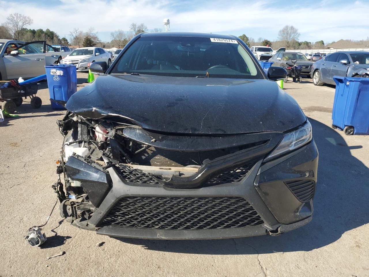 Photo 4 VIN: 4T1B11HK1JU139464 - TOYOTA CAMRY 