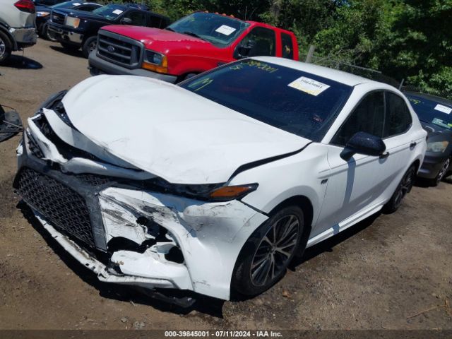 Photo 1 VIN: 4T1B11HK1JU143787 - TOYOTA CAMRY 