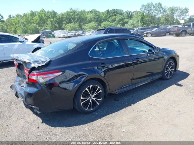 Photo 3 VIN: 4T1B11HK1JU145927 - TOYOTA CAMRY 