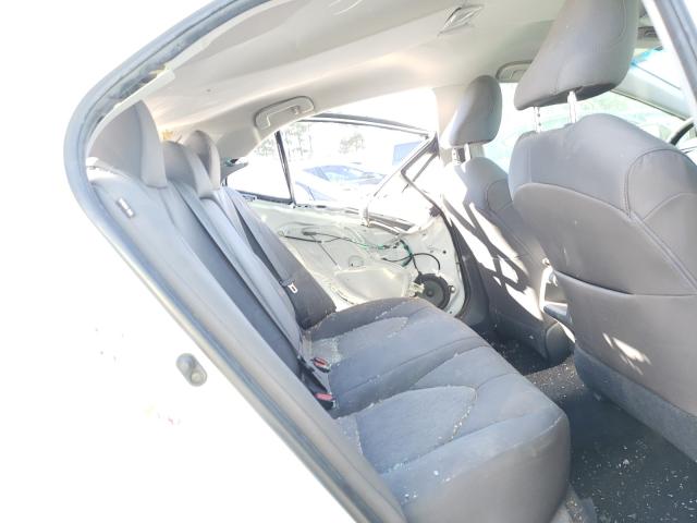 Photo 5 VIN: 4T1B11HK1JU152568 - TOYOTA CAMRY L 