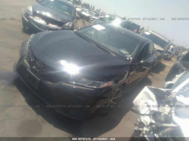 Photo 1 VIN: 4T1B11HK1JU159102 - TOYOTA CAMRY 