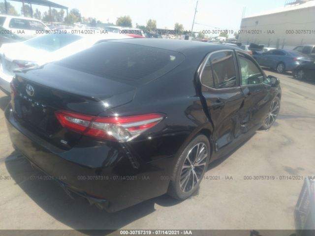 Photo 3 VIN: 4T1B11HK1JU159102 - TOYOTA CAMRY 