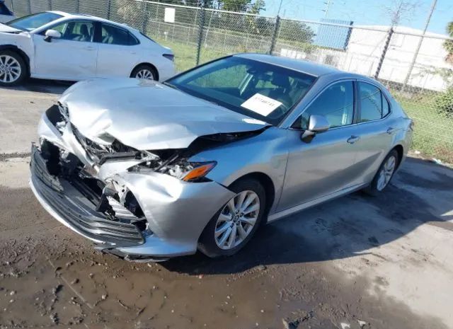 Photo 1 VIN: 4T1B11HK1JU502362 - TOYOTA CAMRY 