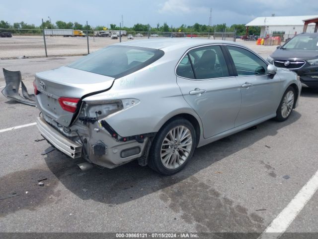 Photo 3 VIN: 4T1B11HK1JU513846 - TOYOTA CAMRY 