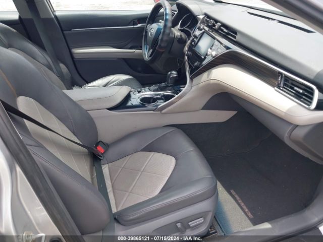 Photo 4 VIN: 4T1B11HK1JU513846 - TOYOTA CAMRY 