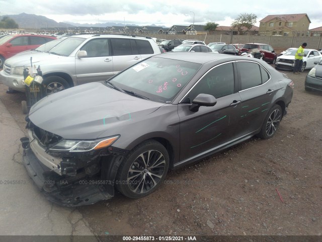 Photo 1 VIN: 4T1B11HK1JU525673 - TOYOTA CAMRY 