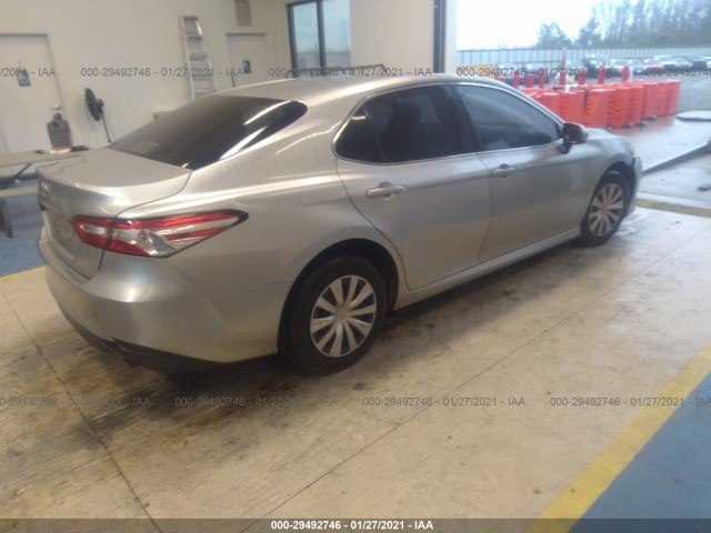 Photo 3 VIN: 4T1B11HK1JU553389 - TOYOTA CAMRY 