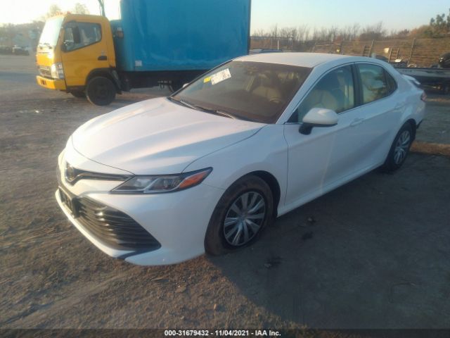 Photo 1 VIN: 4T1B11HK1JU556549 - TOYOTA CAMRY 