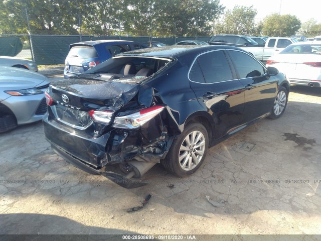 Photo 3 VIN: 4T1B11HK1JU562920 - TOYOTA CAMRY 