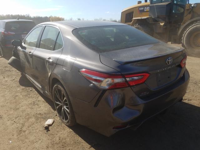 Photo 2 VIN: 4T1B11HK1JU579863 - TOYOTA CAMRY L 