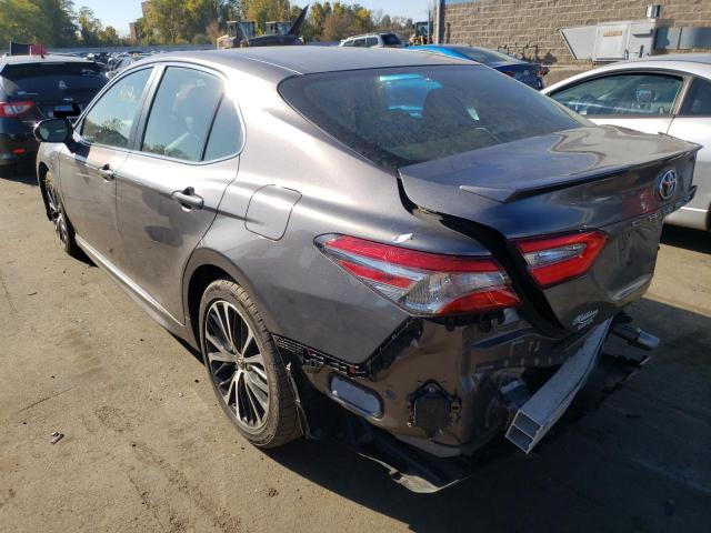 Photo 2 VIN: 4T1B11HK1JU581323 - TOYOTA CAMRY L 