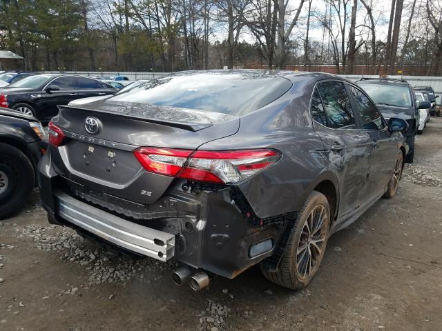 Photo 3 VIN: 4T1B11HK1JU581824 - TOYOTA CAMRY L 