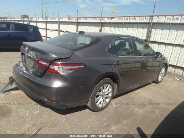 Photo 3 VIN: 4T1B11HK1JU590152 - TOYOTA CAMRY 