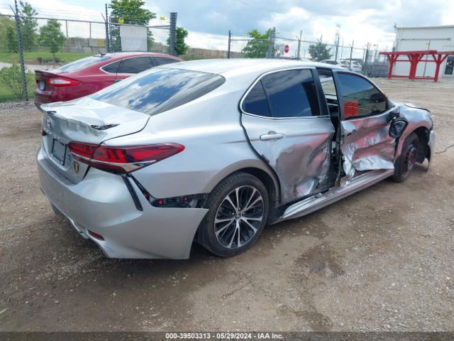 Photo 3 VIN: 4T1B11HK1JU594685 - TOYOTA CAMRY 