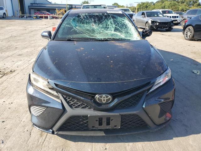 Photo 4 VIN: 4T1B11HK1JU609881 - TOYOTA CAMRY L 