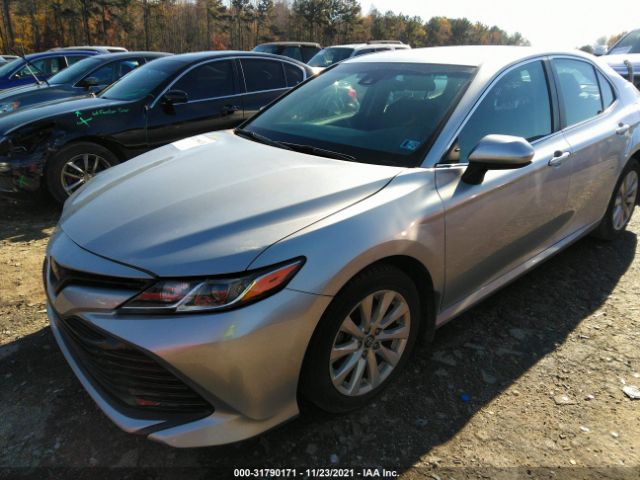 Photo 1 VIN: 4T1B11HK1JU625031 - TOYOTA CAMRY 