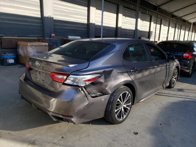 Photo 3 VIN: 4T1B11HK1JU628561 - TOYOTA CAMRY L 