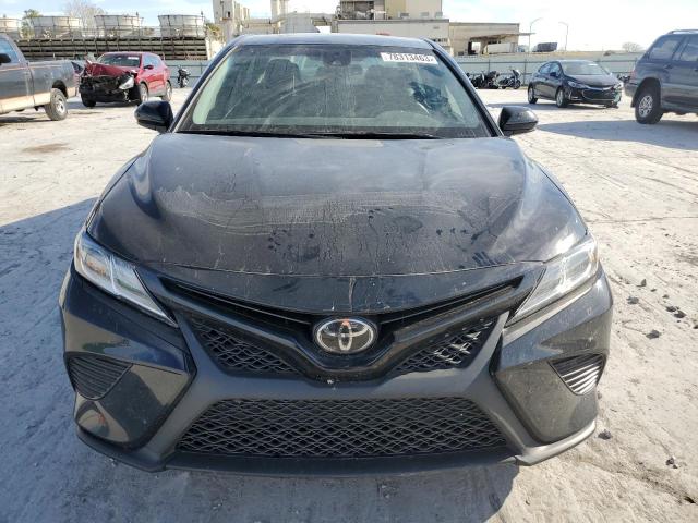 Photo 4 VIN: 4T1B11HK1JU632688 - TOYOTA CAMRY 