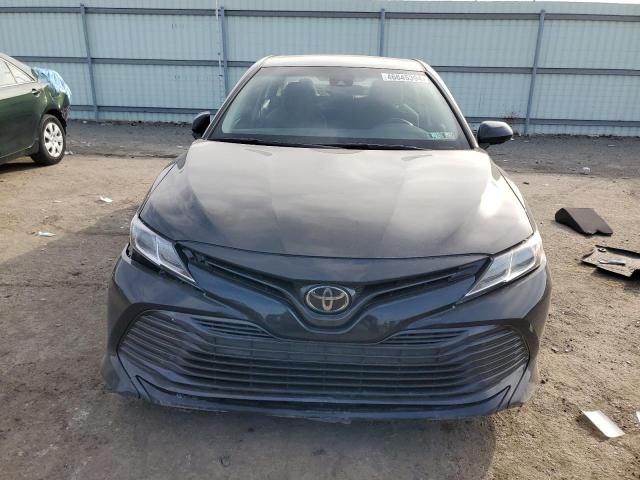 Photo 4 VIN: 4T1B11HK1JU633503 - TOYOTA CAMRY 