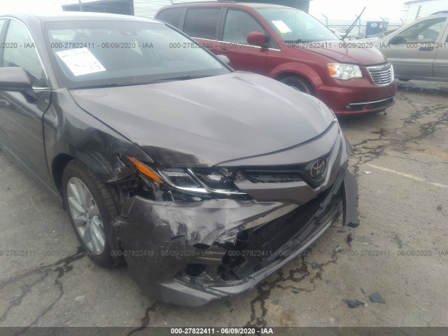 Photo 5 VIN: 4T1B11HK1JU636675 - TOYOTA CAMRY 