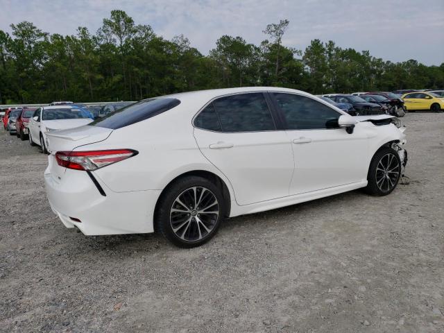 Photo 2 VIN: 4T1B11HK1JU637910 - TOYOTA CAMRY 