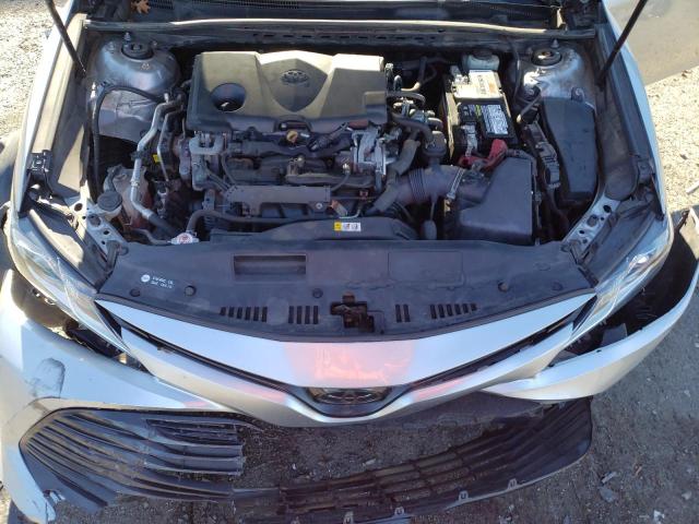 Photo 10 VIN: 4T1B11HK1JU638622 - TOYOTA CAMRY 