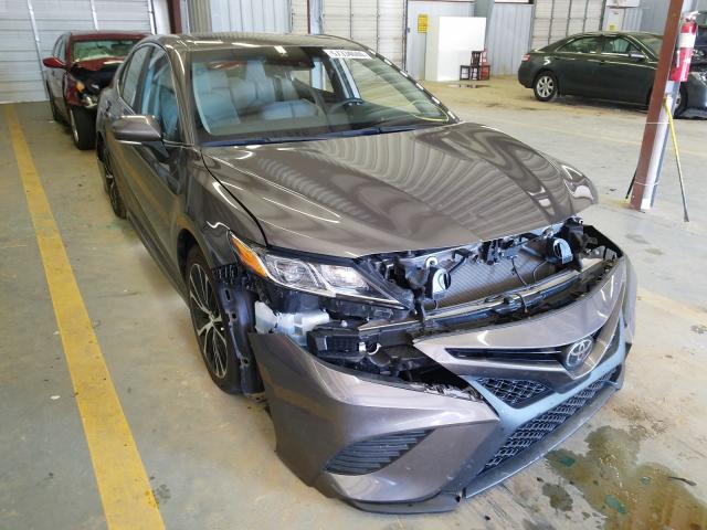 Photo 0 VIN: 4T1B11HK1JU643139 - TOYOTA CAMRY L 