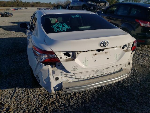 Photo 8 VIN: 4T1B11HK1JU645599 - TOYOTA CAMRY L 