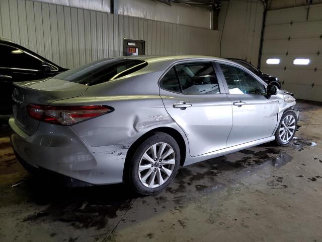 Photo 2 VIN: 4T1B11HK1JU652441 - TOYOTA CAMRY 