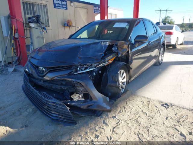 Photo 1 VIN: 4T1B11HK1JU652715 - TOYOTA CAMRY 