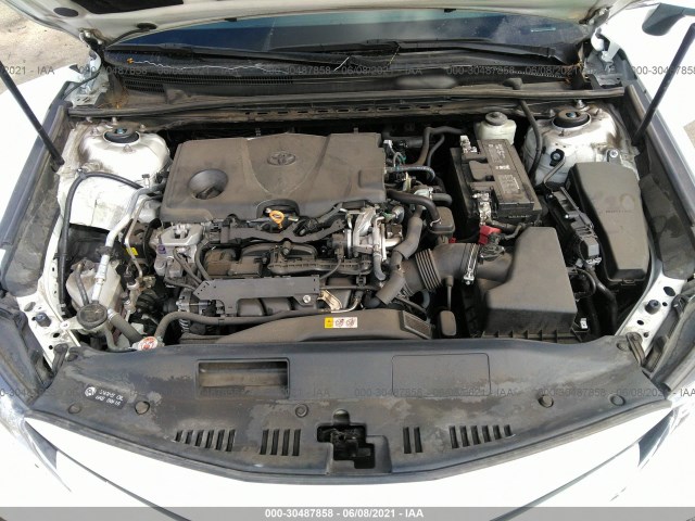 Photo 9 VIN: 4T1B11HK1JU656196 - TOYOTA CAMRY 